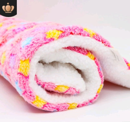 Cozy Pet Blanket – Soft, Cute & Comfy for Cats/Dogs